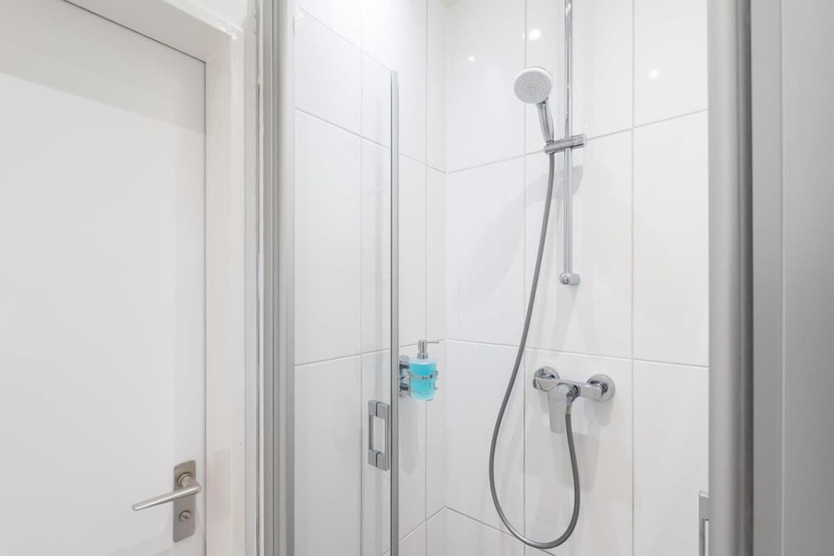 Big Central Apartment Near Rotkreuzplatz With 3 Bedroom For 12 Pax 뮌헨 외부 사진